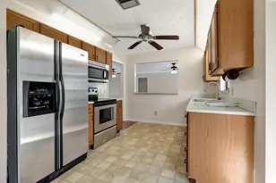 8305 SE Boxwood Ln, Hobe Sound, FL 33455 - Photo 12