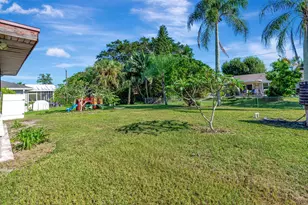 8305 SE Boxwood Ln, Hobe Sound, FL 33455 - Photo 38