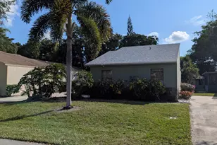 2454 NW 9th St, Delray Beach, FL 33445 - Photo 32