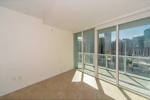 253 NE 2nd St, Miami, FL 33132 - Photo 8