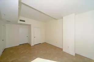 253 NE 2nd St, Miami, FL 33132 - Photo 10