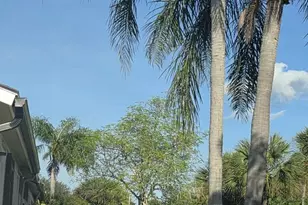 4327 Willow Brook Cir, West Palm Beach, FL 33417 - Photo 2