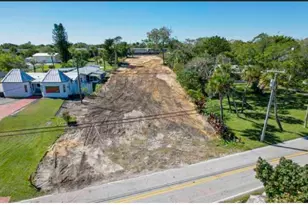 1033 S Indian River Dr, Fort Pierce, FL 34950 - Photo 4