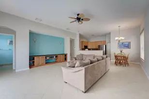 5012 Victoria Cir, West Palm Beach, FL 33409 - Photo 18
