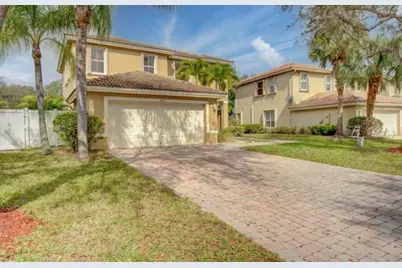 5012 Victoria Circle, West Palm Beach, FL 33409 - Photo 4