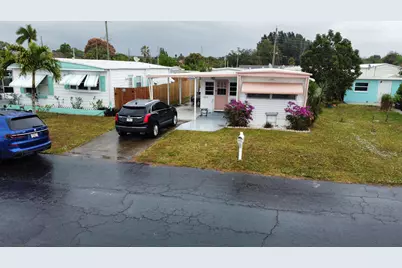 8926 Palm Street, Boynton Beach, FL 33436 - Photo 2