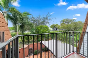 2971 SW 11 Pl, Deerfield Beach, FL 33442 - Photo 10