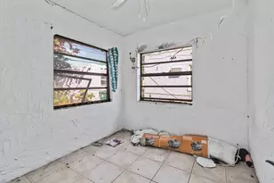 1839 NW 49th St, Miami, FL 33142 - Photo 10