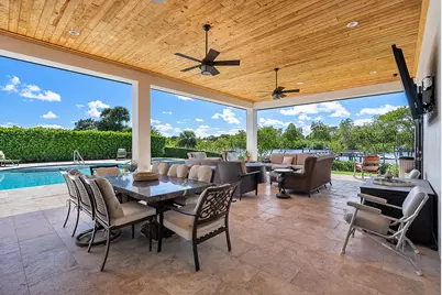 201 SE Fiore Bello, Port Saint Lucie, FL 34952 - Photo 4