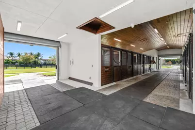 4915 Stables Way, Wellington, FL 33414 - Photo 20