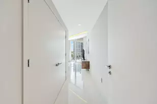 17301 Biscayne Blvd, North Miami Beach, FL 33160 - Photo 30