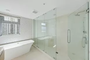 17301 Biscayne Blvd, North Miami Beach, FL 33160 - Photo 24
