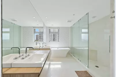 17301 Biscayne Boulevard #707, North Miami Beach, FL 33160 - Photo 22