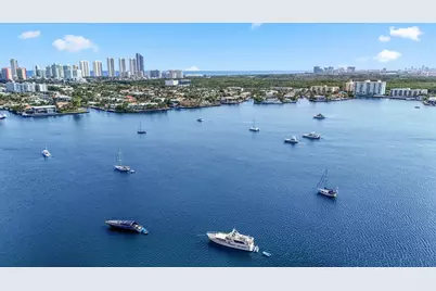 17301 Biscayne Boulevard #707, North Miami Beach, FL 33160 - Photo 50