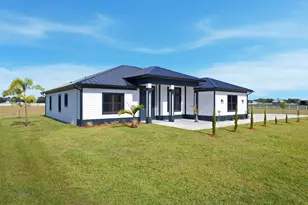 18202 Bridle Way, Port Saint Lucie, FL 34987 - Photo 6