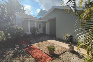 1781 SE Balmoral Ct, Port Saint Lucie, FL 34952 - Photo 1