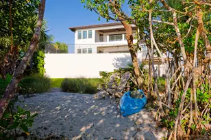 7683 Pelican Pointe Dr, Jensen Beach, FL 34957 - Photo 32