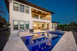 7683 Pelican Pointe Dr, Jensen Beach, FL 34957 - Photo 10