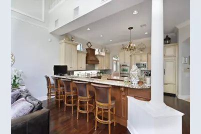 10596 Versailles Boulevard, Wellington, FL 33449 - Photo 20