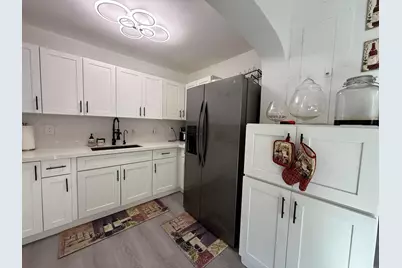 303 NW 28 Way, Fort Lauderdale, FL 33311 - Photo 10