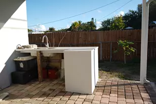 303 NW 28th Way, Fort Lauderdale, FL 33311 - Photo 30