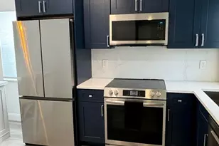 650 Snug Harbor Dr, Boynton Beach, FL 33435 - Photo 2