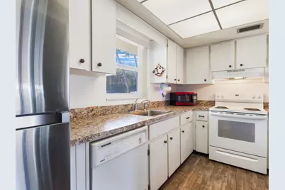 301 Circle Drive S #103, Boynton Beach, FL 33435 - Photo 10