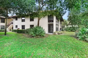 31 SW South River Dr Dr, Stuart, FL 34997 - Photo 6