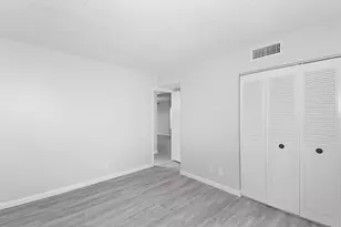 31 SW South River Dr Dr, Stuart, FL 34997 - Photo 34