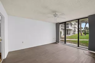 2461 Village Blvd, West Palm Beach, FL 33409 - Photo 10