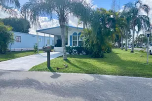 52 Camino Del Rio, Port Saint Lucie, FL 34952 - Photo 2