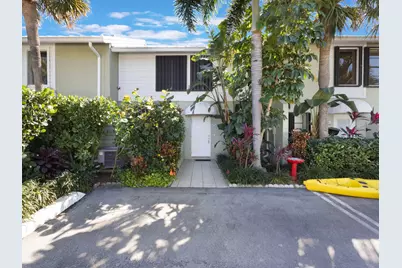 662 Mariners Way, Boynton Beach, FL 33435 - Photo 2