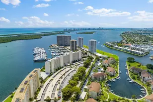 134 Lakeshore Dr, North Palm Beach, FL 33408 - Photo 2