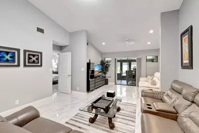 10927 Dolphin Palm Court #A, Boynton Beach, FL 33437 - Photo 4