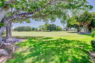 118 Monterey Pointe Dr, Palm Beach Gardens, FL 33418 - Photo 2