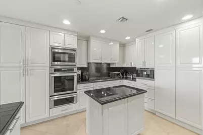 200 E Palmetto Park Road #808, Boca Raton, FL 33432 - Photo 2