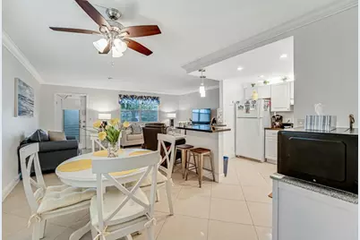 350 Tuscany G, Delray Beach, FL 33446 - Photo 4
