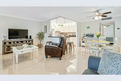 350 Tuscany G, Delray Beach, FL 33446 - Photo 2