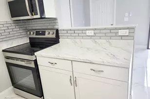 631 Executive Center Dr, West Palm Beach, FL 33401 - Photo 8