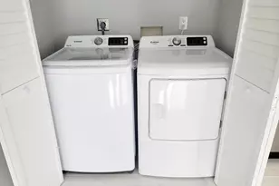 631 Executive Center Dr, West Palm Beach, FL 33401 - Photo 18