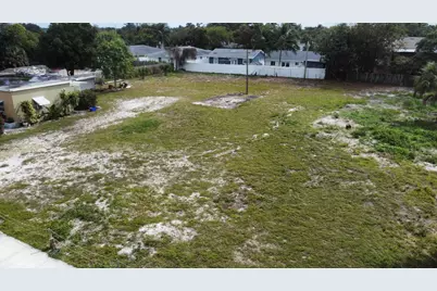 198 SE 4th Street, Delray Beach, FL 33483 - Photo 2
