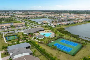 8202 Cadre Noir Rd, Lake Worth, FL 33467 - Photo 34