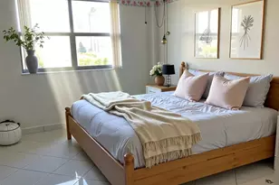 290 174th St, North Miami Beach, FL 33160 - Photo 18