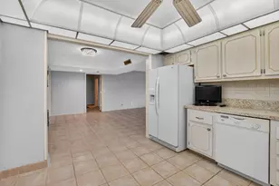 501 SW 11th Pl, Boca Raton, FL 33432 - Photo 6