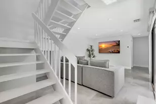 355 Prestwick Cir, Palm Beach Gardens, FL 33418 - Photo 10