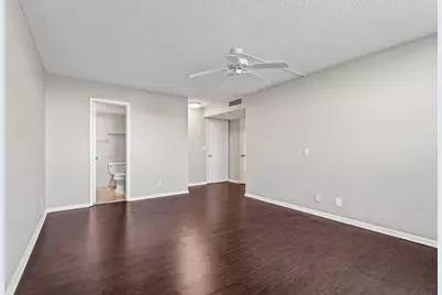 5700 NW 2nd Avenue #401, Boca Raton, FL 33487 - Photo 14