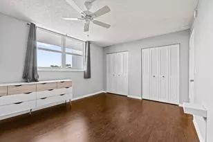 5700 NW 2nd Ave, Boca Raton, FL 33487 - Photo 12