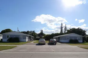 451 Silver Beach Rd, West Palm Beach, FL 33403 - Photo 18