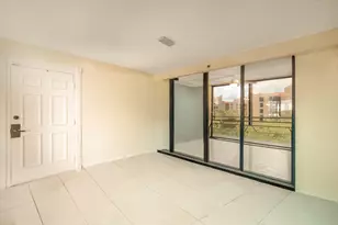 7153 Promenade Dr, Boca Raton, FL 33433 - Photo 8