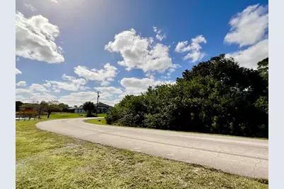 4674 SW Masefield Street, Port Saint Lucie, FL 34953 - Photo 2